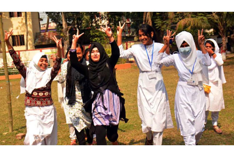 দিনাজপুরে পাসের হার ৯২.৪৩ শতাংশ
