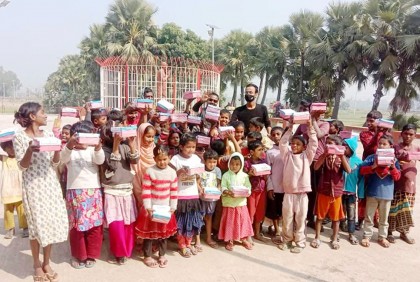 ভালোবাসা দিবসে ছিন্নমূল শিশুদের পাশে ‘ছায়াপথ’