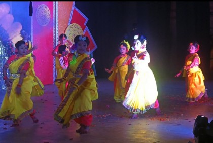 দিনাজপুরে ফাল্গুন উৎসবে 
দর্শক মাতালো নৃত্য বিতান