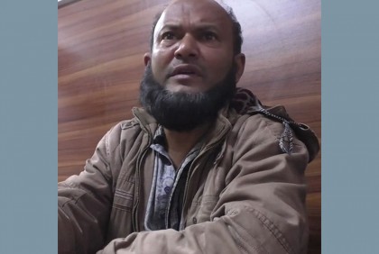 গৃহপরিচারিকাকে ধর্ষণের অভিযোগে হোটেল ব্যবসায়ী আটক