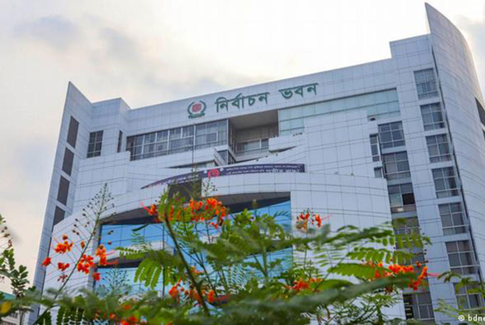 সার্চ কমিটির তালিকায় নাম দেখে হতবাক