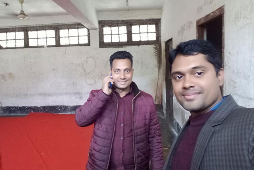 হাজতখানায় উপজেলা ছাত্রলীগ সভাপতি-সম্পাদকের সেলফি, ফেসবুকে পোস্ট 


