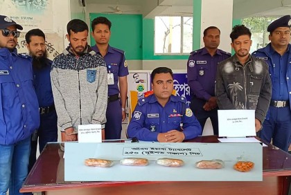 ইয়াবাসহ দুই মাদক কারবারি গ্রেফতার