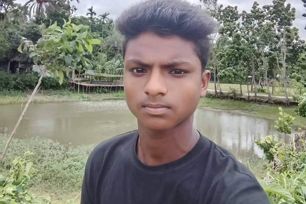 অবশেষে মারা গেল অটোচালক বিল্লাল