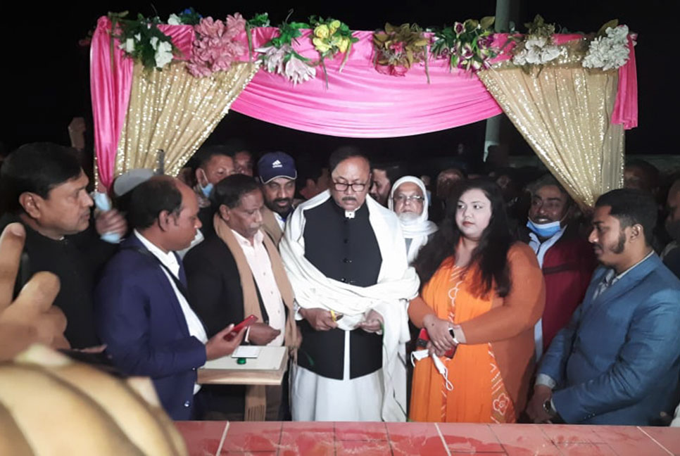 দৃষ্টিনন্দন সড়কবাতিতে আলো ঝলমলে রাজশাহী