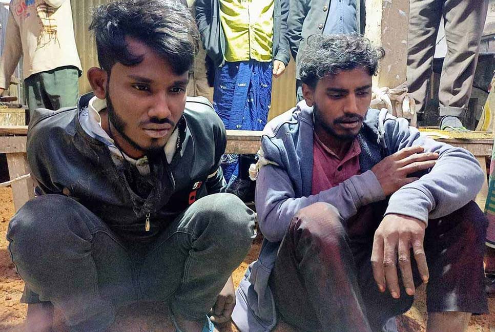 শ্রীপুরে ডাকাতির প্রস্তুতির সময় আটক ২