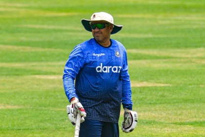রাসেল ডমিঙ্গো আসছেন আজ