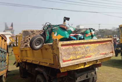 ট্রাকচাপায় ৬ জন নিহতের ঘটনায় চালকের বিরুদ্ধে মামলা