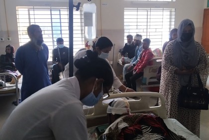 কাশিয়ানীতে ক্রিকেট খেলাকে কেন্দ্র করে সংঘর্ষ, আহত ২০