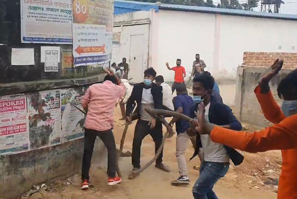 ঝুট ব্যবসা দখলকে কেন্দ্র করে সংঘর্ষে আহত ২০