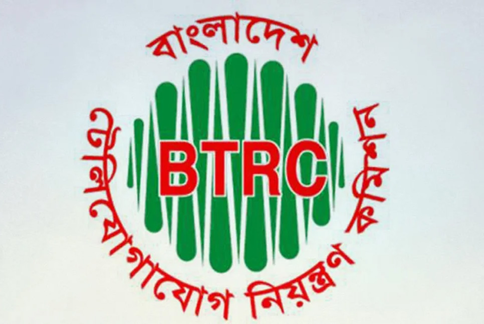কাল থেকে বাংলায় ম্যাসেজ পাঠাবে মোবাইল অপারেটররা

