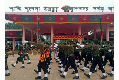কালিয়াকৈরে আনসার মৌলিক প্রশিক্ষণের সমাপনী কুচকাওয়াজ অনুষ্ঠিত