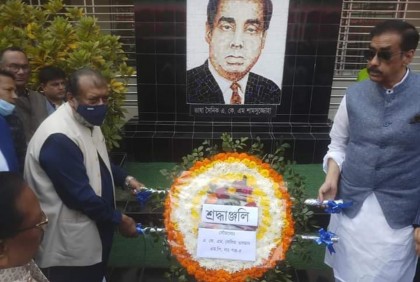 মা-বাবার কবরে শ্মশানের মাটি ফেলা নিয়ে শামীম ওসমানের ক্ষোভ