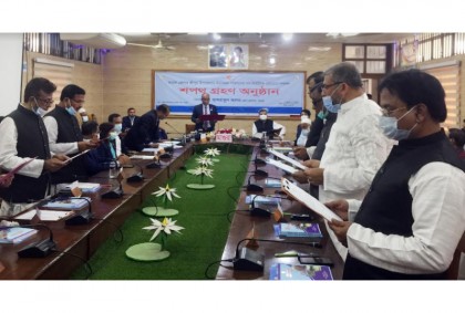 শপথ নিলেন শ্রীপুর উপজেলার ৮ ইউনিয়ন
পরিষদের চেয়ারম্যান