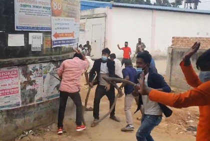 ঝুট ব্যবসা দখলকে কেন্দ্র করে সংঘর্ষে আহত ২০