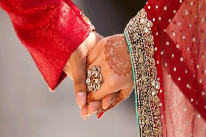বড় ভাইয়ের প্রেমিকাকে অপহরণ করে বিয়ে!