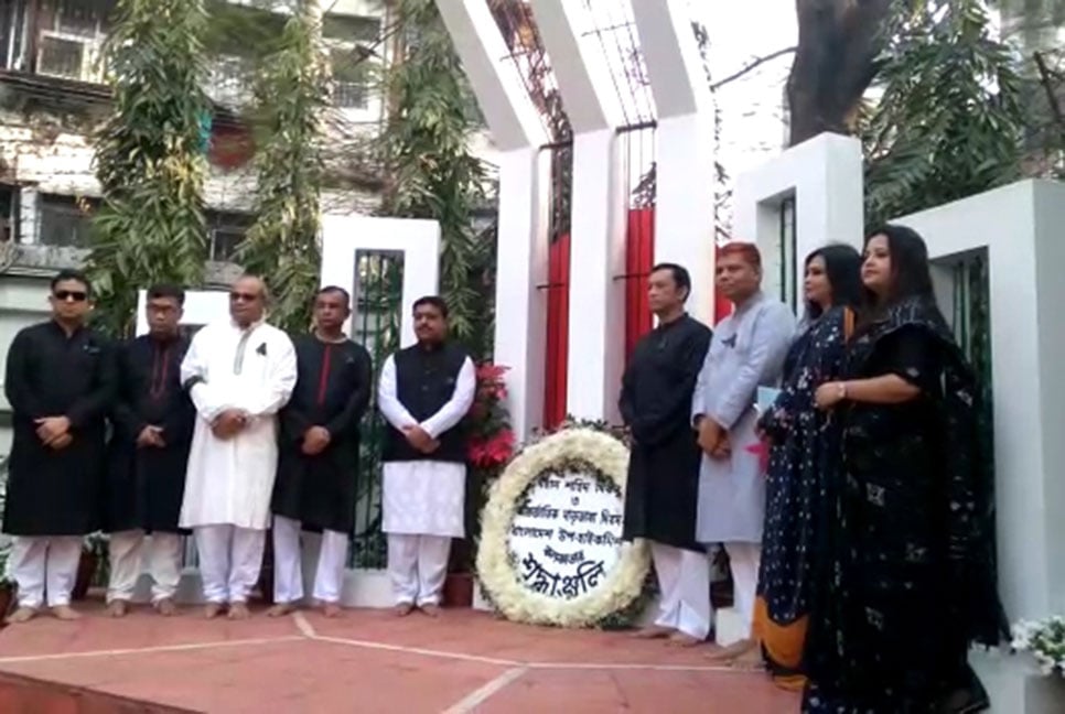 কলকাতায় মাতৃভাষা দিবস, ভাষা শহীদদের শ্রদ্ধা জানিয়ে ট্যুইট মমতার