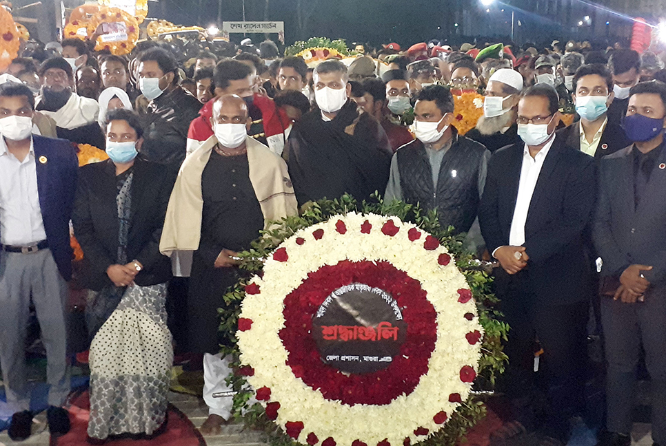 পুস্পস্তবক অর্পণ ও সাংস্কৃতিক অনুষ্ঠানের মধ্য দিয়ে মাগুরায় শহীদ দিবস পালিত