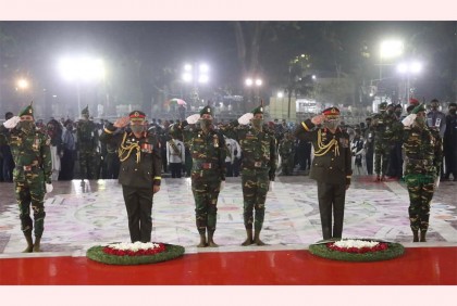 ভাষা শহীদদের প্রতি রাষ্ট্রপতি ও প্রধানমন্ত্রীর শ্রদ্ধা