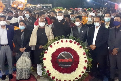 পুস্পস্তবক অর্পণ ও সাংস্কৃতিক অনুষ্ঠানের মধ্য দিয়ে মাগুরায় শহীদ দিবস পালিত