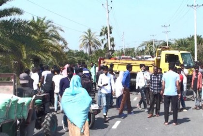 বাগেরহাটে সড়ক দুর্ঘটনায় ২ জন নিহত 