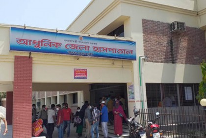 মোটরসাইকেলের ধাক্কায় পথচারীর মৃত্যু