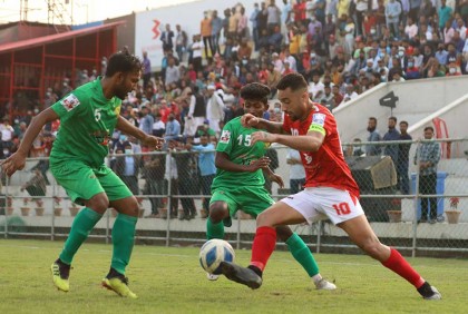 রহমতগঞ্জকে হারিয়ে শীর্ষে বসুন্ধরা কিংস