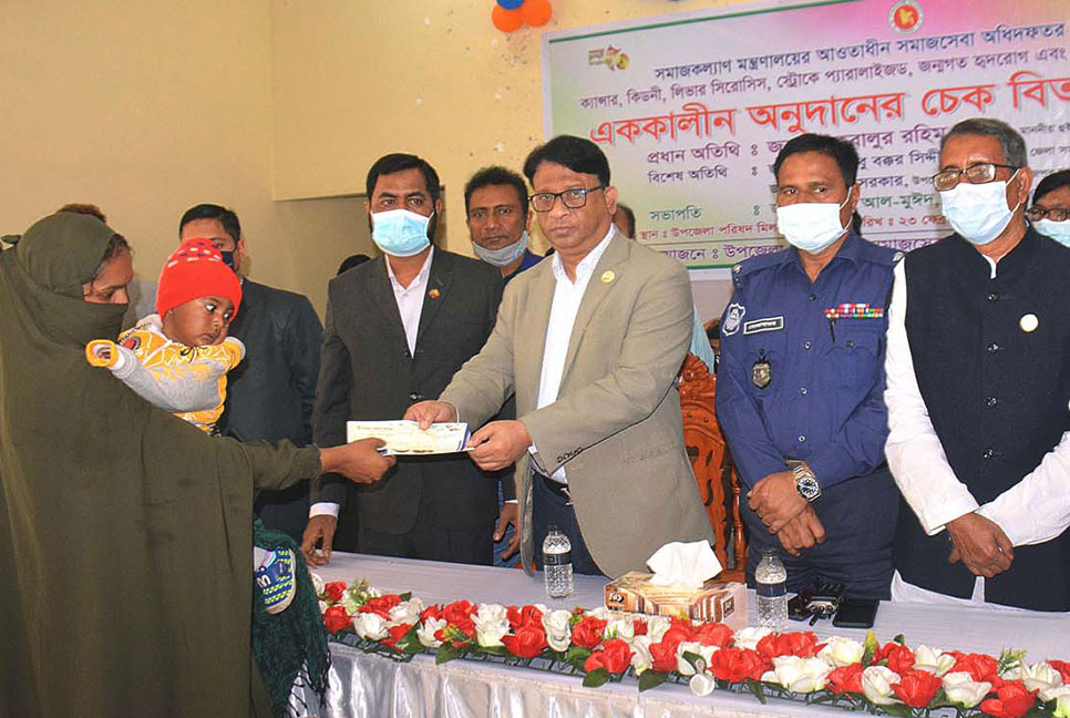 ‘শেখ হাসিনা আছে বলেই বাংলাদেশের মানুষ ভালো আছে’