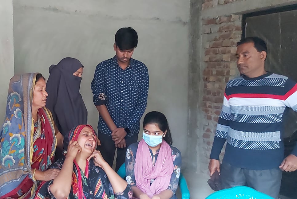 শয়নকক্ষ থেকে বৃদ্ধের মরদেহ উদ্ধার, মাথায় আঘাতের চিহ্ন