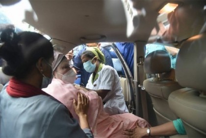 দুপুরে বুস্টার ডোজ নেবেন খালেদা জিয়া