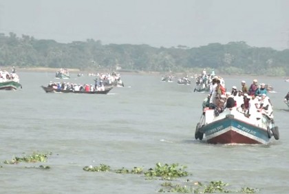 লঞ্চের সাথে ধাক্কা, বরিশালে ট্রলার ডুবে নিহত ৩