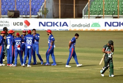 ধুঁকছে বাংলাদেশ , ২৮ রানে নেই ৫ উইকেট