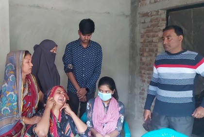 শয়নকক্ষ থেকে বৃদ্ধের মরদেহ উদ্ধার, মাথায় আঘাতের চিহ্ন