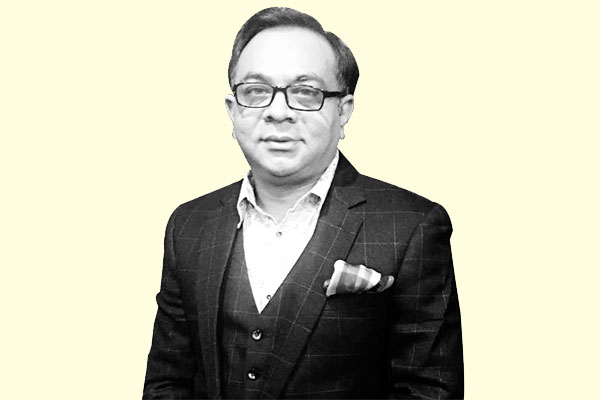 অহংকার পতনের মূল এবং বুদ্ধ ও আম্রপালীর গল্প