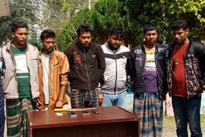 গাংনীতে ডাকাতির মালামালসহ গ্রেফতার ৬