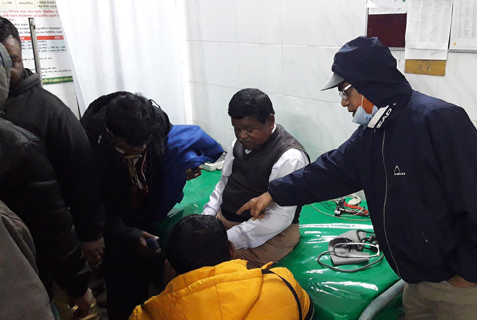 বাসচাপায় সাবেক ইউপি সদস্য নিহত, আহত বর্তমান চেয়ারম্যান