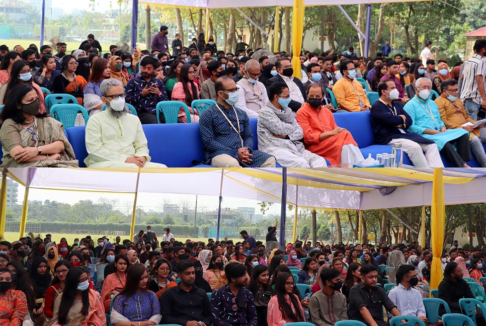 ইউল্যাবে স্প্রিং সেমিস্টারের নবীনবরণ