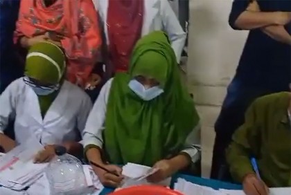 সন্ধ্যা পর্যন্ত চলবে গণটিকাদান কর্মসূচি, পরবর্তী সিদ্ধান্ত পরিস্থিতি বুঝে : স্বাস্থ্য সচিব
