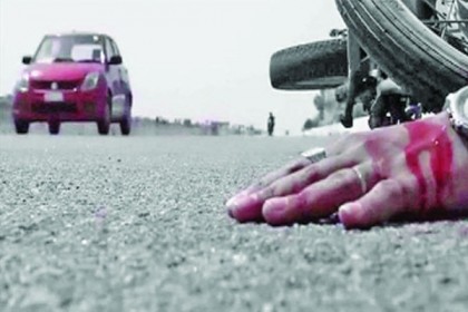 দিনাজপুরে পৃথক সড়ক দুর্ঘটনায় নিহত ২ 