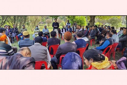 ইবি কর্মকর্তাদের কর্মবিরতি, ভোগান্তিতে শিক্ষার্থীরা