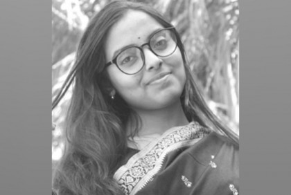 ফেসবুক স্ট্যাটাস দিয়ে কলেজছাত্রীর ‘আত্মহত্যা’