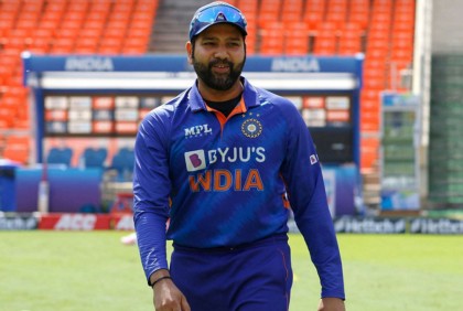 নতুন নজির গড়লেন 'অধিনায়ক' রোহিত শর্মা