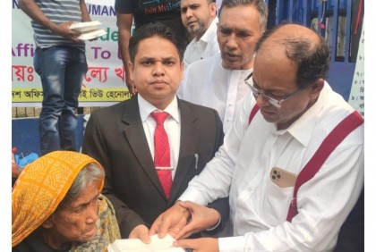 অসহায় মানুষের পাশে দাঁড়াতে বিত্তবানদের প্রতি আহ্বান