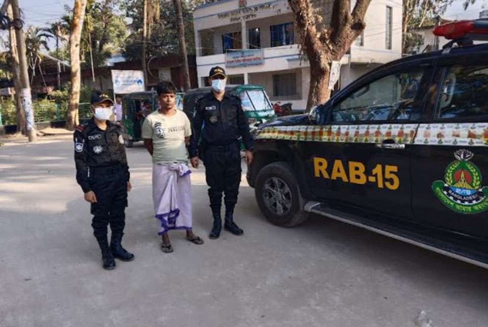 টেকনাফে র‌্যাবের অভিযানে ইয়াবাসহ যুবক আটক