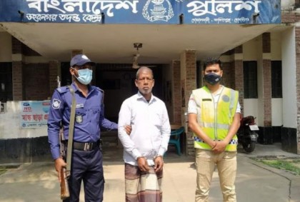বোয়ালমারীতে ছাত্রীকে শ্লীলতাহানির অভিযোগে বৃদ্ধের নামে মামলা