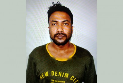 সাংবাদিক পরিচয়ে শিমুলের একাধিক বিয়ে, ছড়িয়ে দেন অন্তরঙ্গ মুহূর্তের ভিডিও

