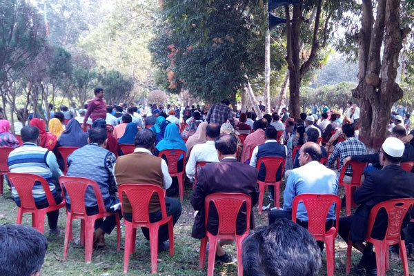 ইবি কর্মকর্তাদের আন্দোলন স্থগিত ঘোষণা

