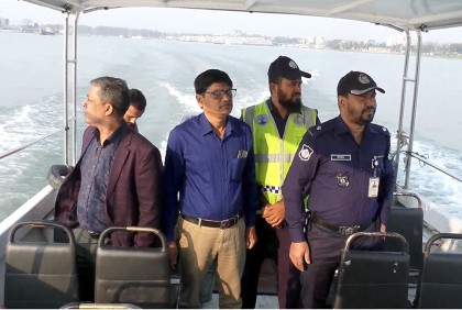 বরিশালে নদীর অভয়াশ্রমে মাছ শিকার বন্ধে অভিযান