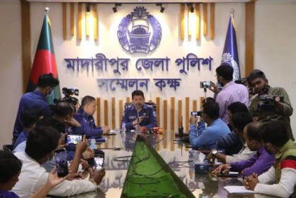কালকিনিতে এসএসসি পরীক্ষার্থীকে কুপিয়ে হত্যার রহস্য উদঘাটন, বন্ধু গ্রেফতার