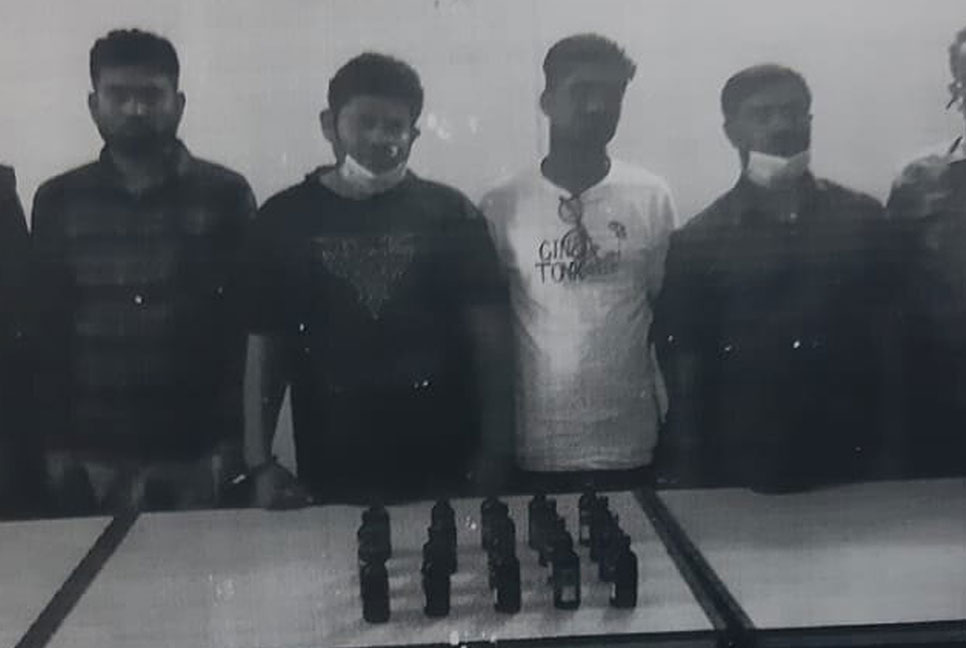 ফেনসিডিলসহ ইউপি চেয়ারম্যানের সহকারী গ্রেফতার